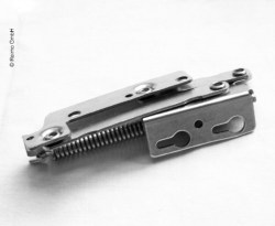 f46c5128